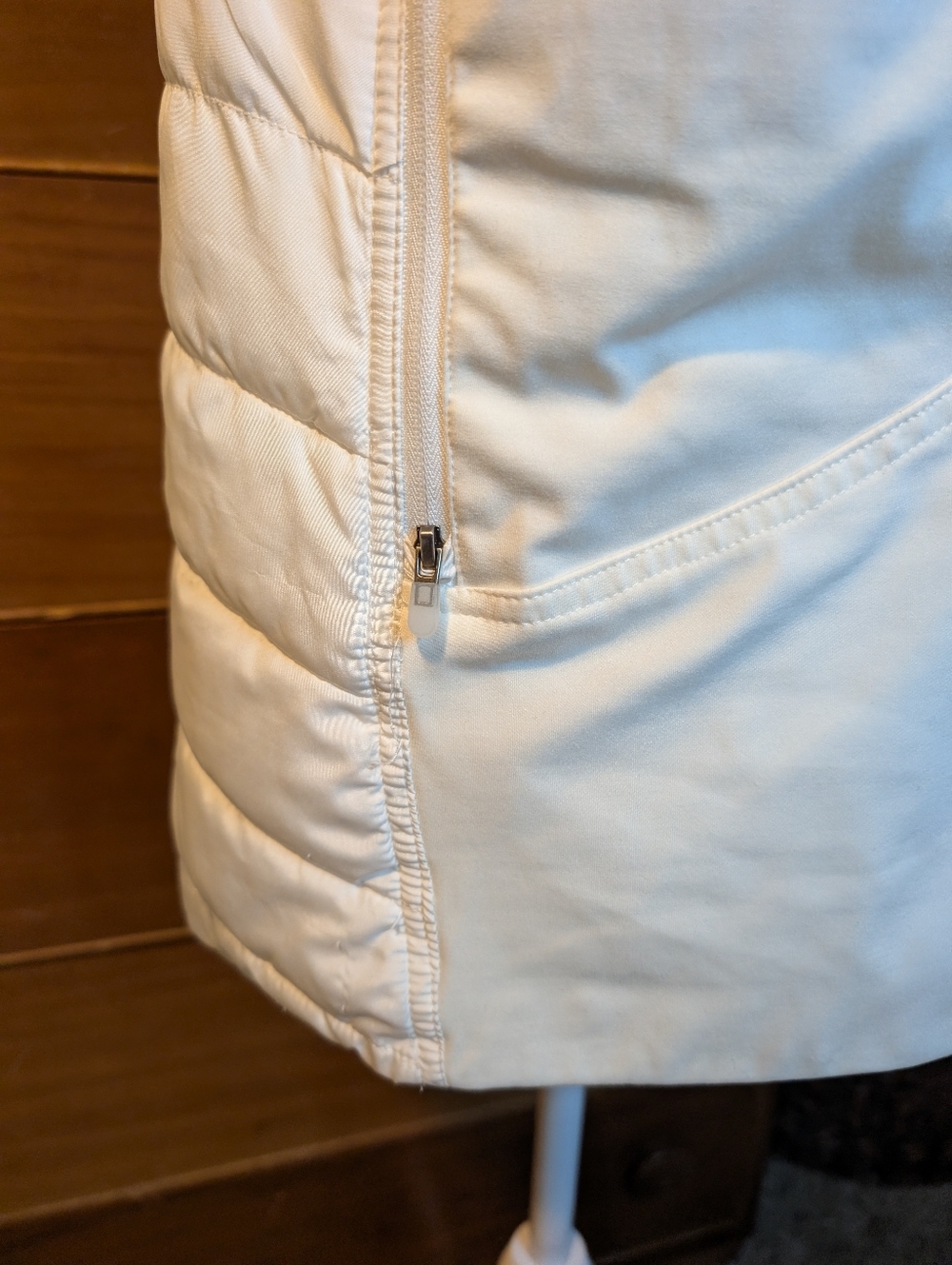 Milwaukee Brewer Classic Logo White Zip up Hooded Vest Size XXL - Picture 3 of 12